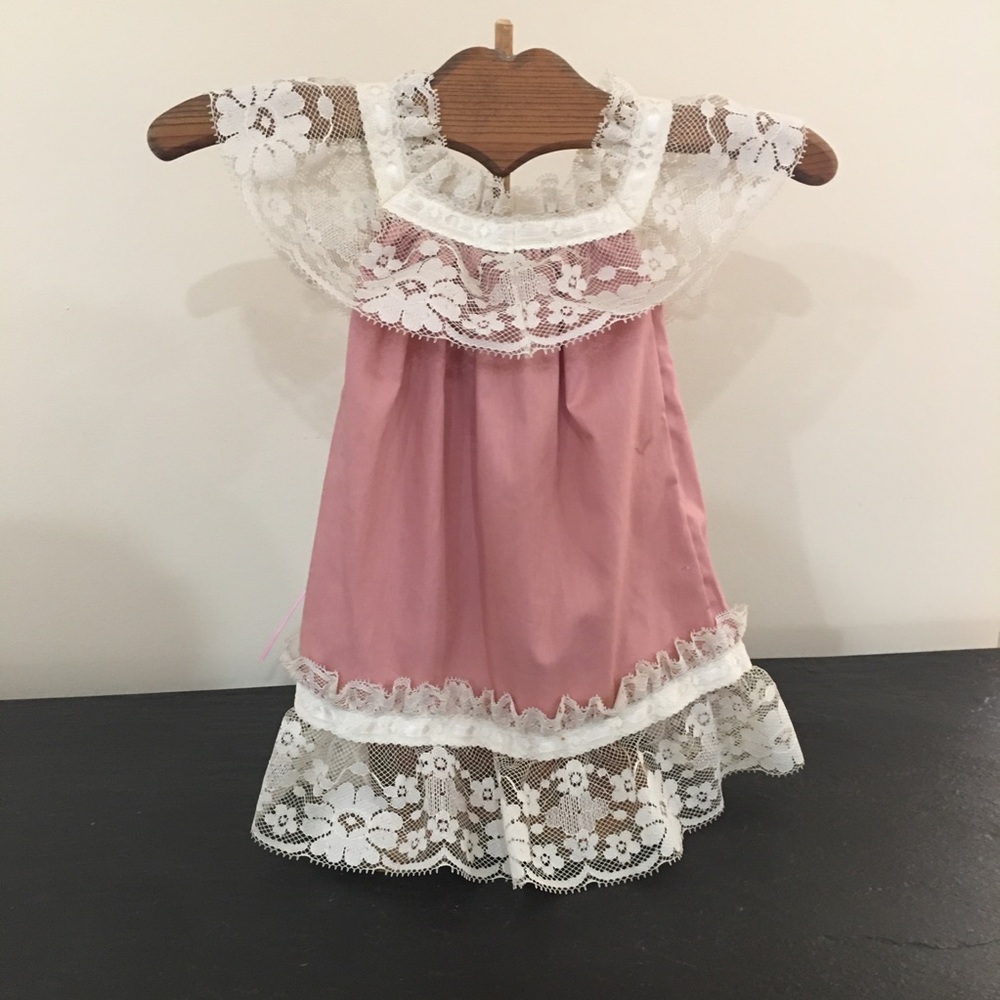 Beautiful doll dress on heart shaped wooden stand 20” excellent condition